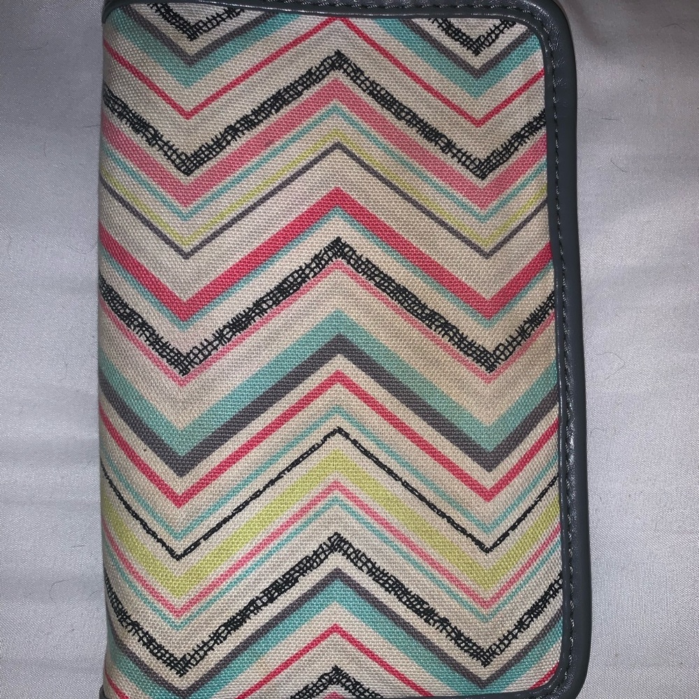 Thirty One Wallet Set